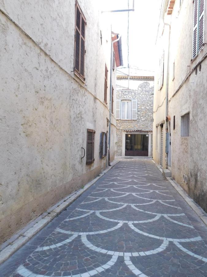 Charming Air-conditioned T1 Bis 'les Bains' In The Heart Of Old Appartement